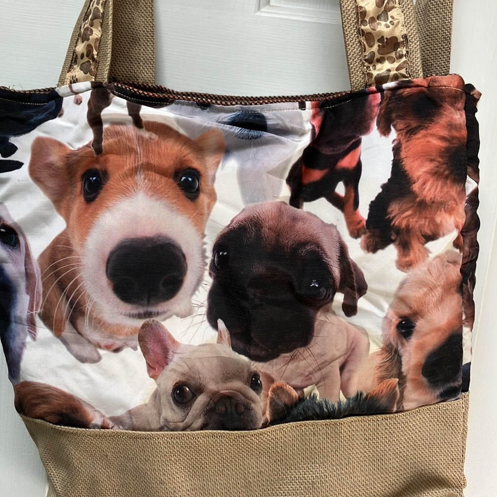 Unique DOG-LOVER carryall. 17”x15” PuppyDog Print /many breeds. Pawprint strap.